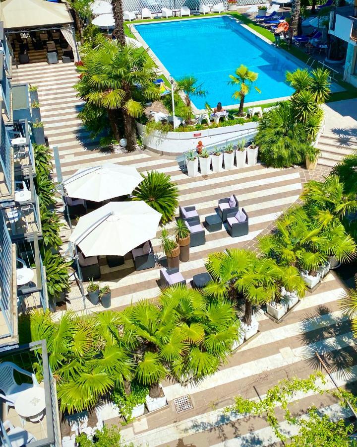 Hotel La Perla Riva del Garda Esterno foto