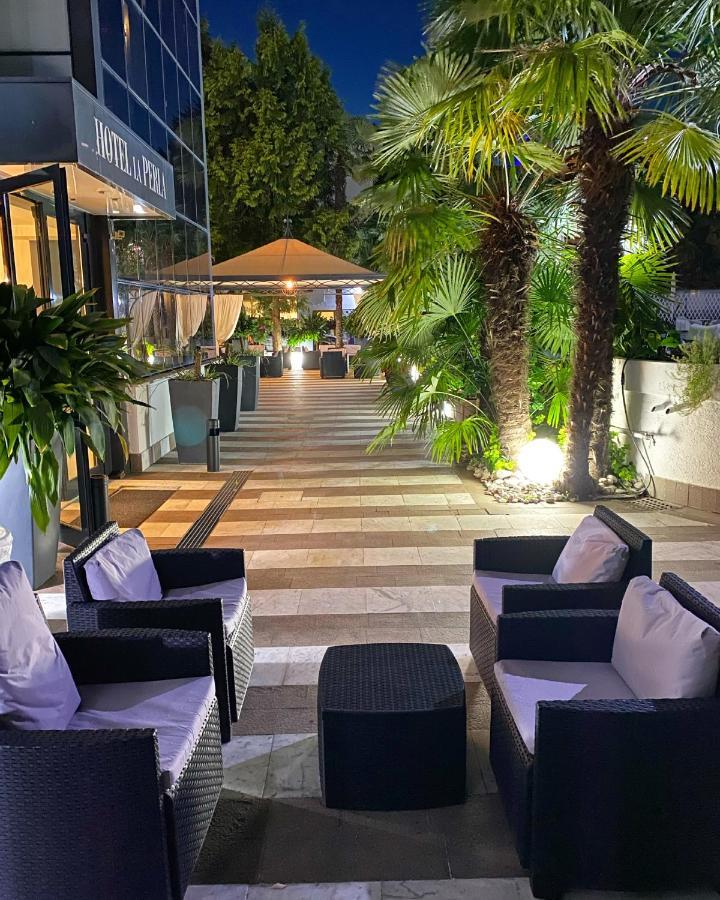 Hotel La Perla Riva del Garda Esterno foto